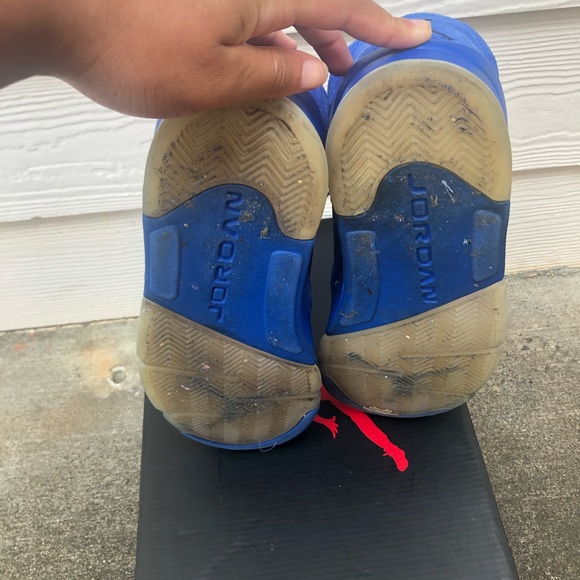 Jordan 5’s Royal Blue - Picture 4 of 5